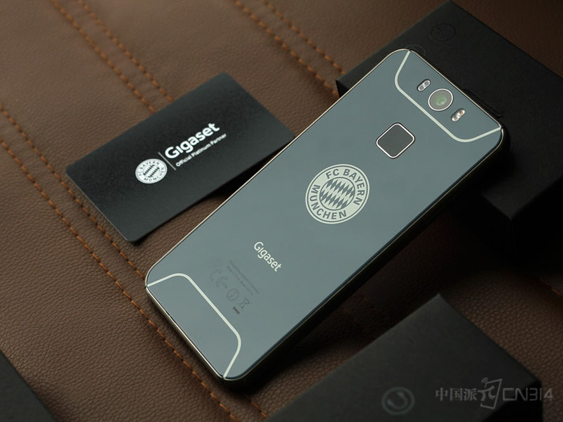 真正拜仁球迷才有的福利:Gigaset金阶定制机即将上线