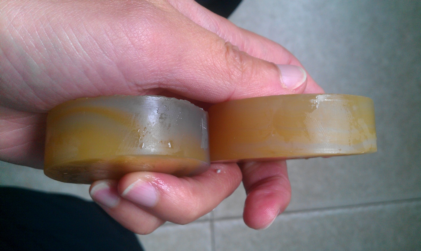 玉缺水后会是什么样,容易失水的玉