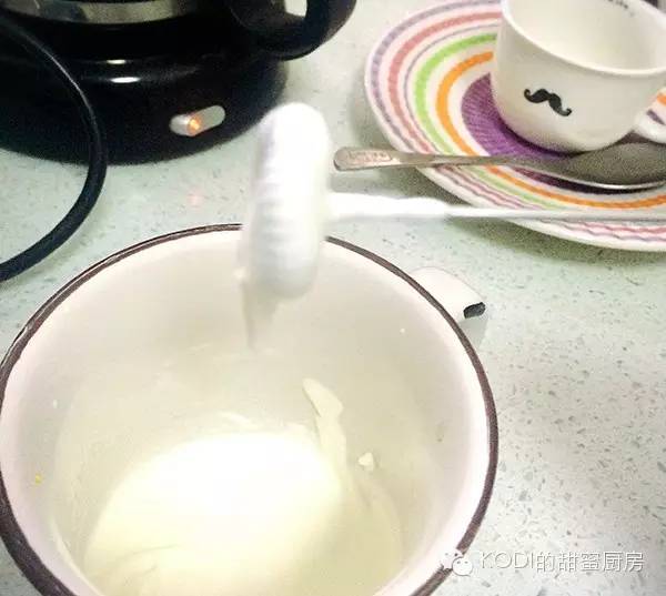 85℃面包坊最畅销饮品海盐咖啡秘方大透露：只需要加一点点的?