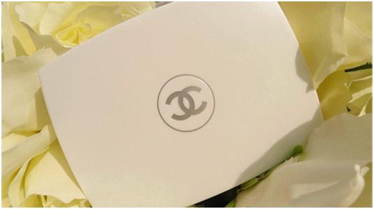 粉饼散粉粉底区别,粉饼蜜粉闪粉区别