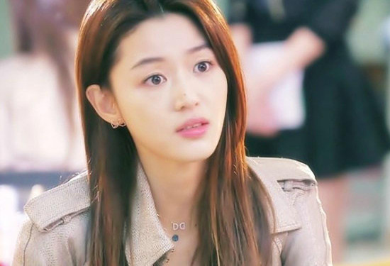 选对锁骨链做今夏最In女郎