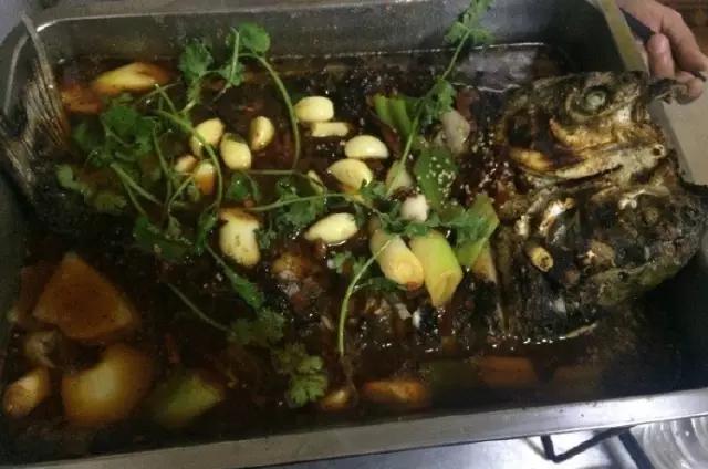 一家值得你来品尝的烤鱼店,周末必去烤鱼店推荐