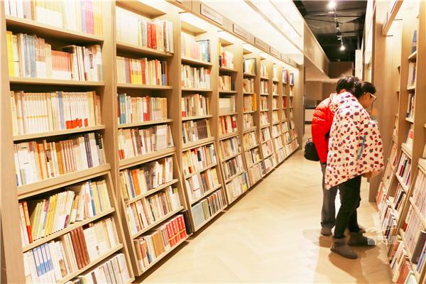 诚品书店要逛多久,诚品书店大概逛多久