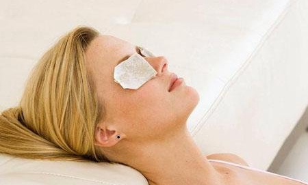 汪涵录节目眼球血管破裂,汪涵眼睛红红