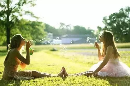 三个闺蜜拍照的最美姿势,40岁三个闺蜜拍照姿势大全