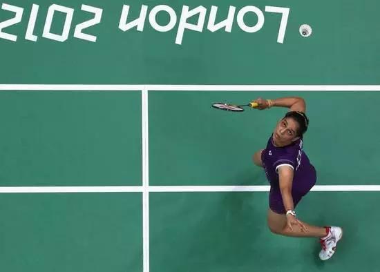 高远球最通俗易懂的讲解,高远球技术动作掌握的好坏