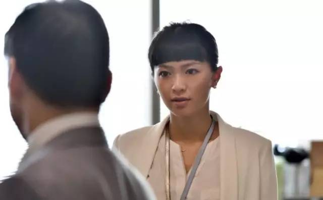 高收视率佳作《99.9》衣服背包手表公仔等等穿搭合集