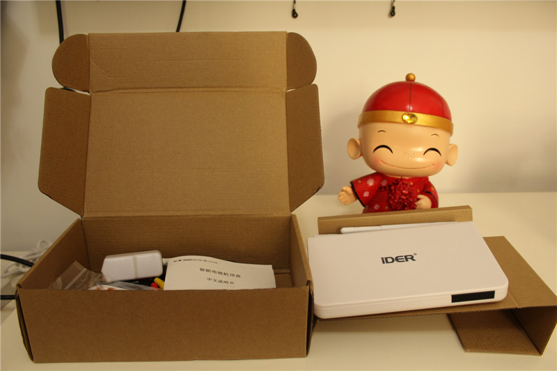 白色经典入门首选——忆典S1高清网络电视盒子