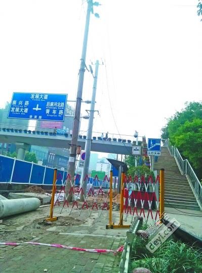 今日武汉｜别用一次性手套抓小龙虾吃；拼团疑遇套取个人信息