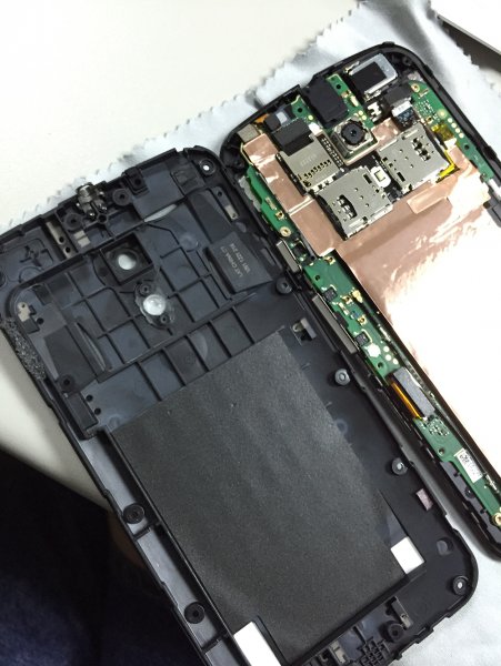 Get新技能:不去售后自行更换motogSIM卡卡槽