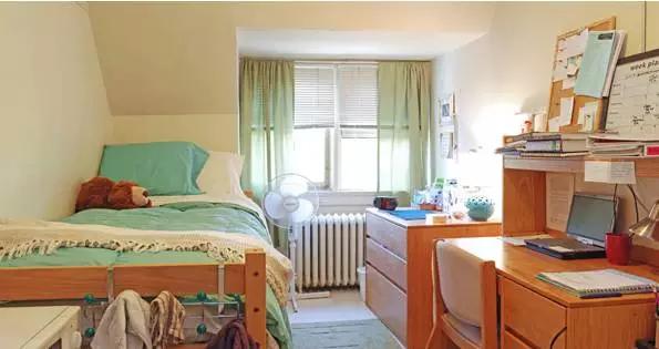 去美国旅游签证找中介要多少费用,自由行去美国旅游要多少钱