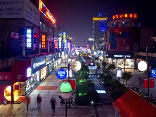夜市迷人美丽烟火夜景,越夜越撩人的夜景