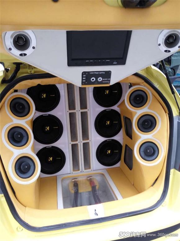 炸出真本色本田飞度改装美国K牌音响色香味俱全