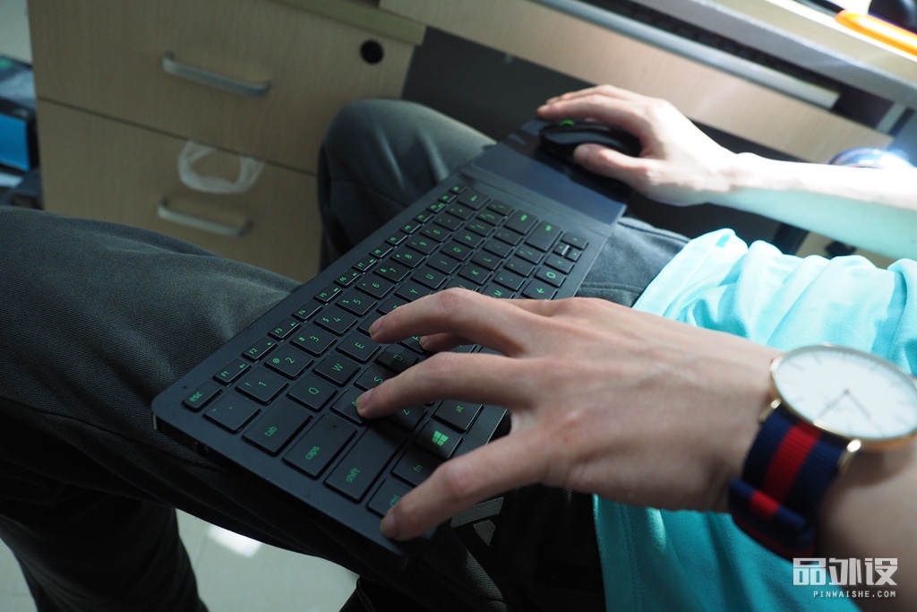 雷蛇黑寡妇竞技版键盘2014测评,雷蛇终极版键盘测评