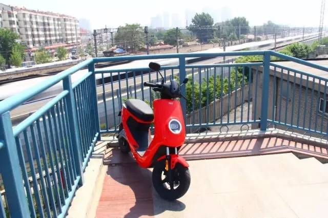 小牛电动车m1四种版本区别,小牛电动车m1都市版和动力版区别