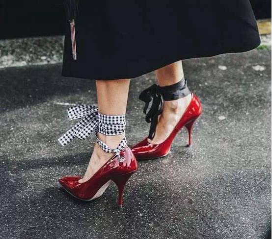 不败鞋子绿色,值得推荐的夏日绑带鞋