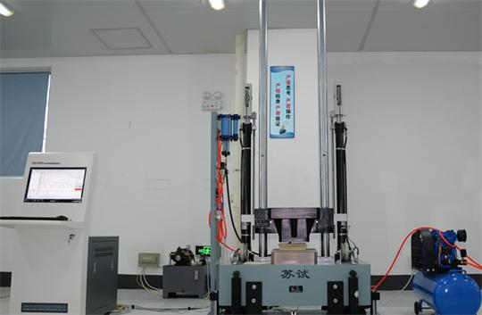 凌度A601C智能后视镜:重重质量测试终成大器!