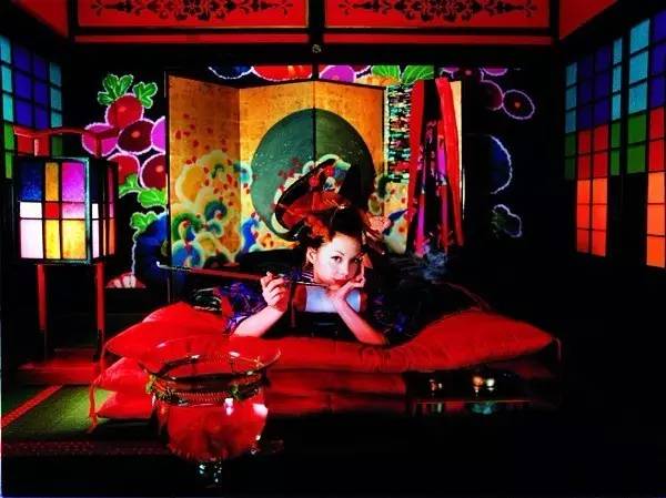 爱丽丝梦游仙境唯美景色,爱丽丝梦游仙境超美场景