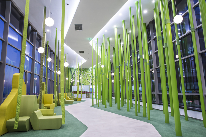 探访刘强东在北京的京东总部大楼,参观京东总部