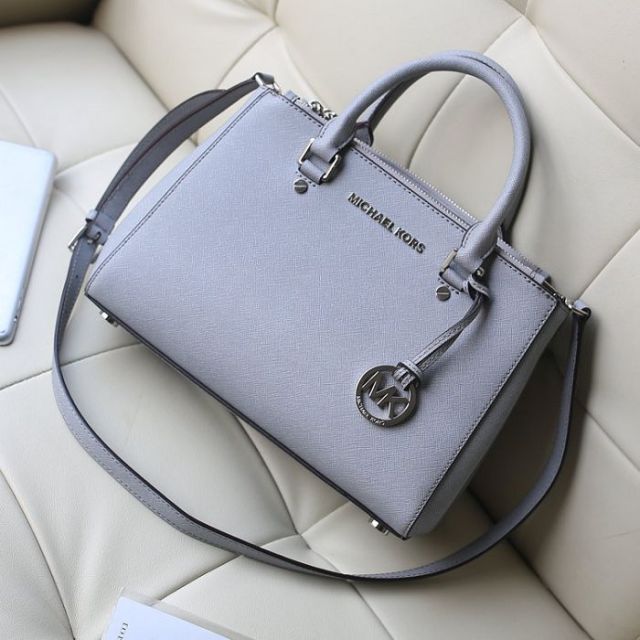 买包推荐品牌轻奢,买包大牌推荐