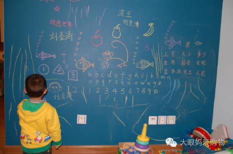 适合1-2岁孩子的涂鸦,宝宝涂鸦画必备的东西图片