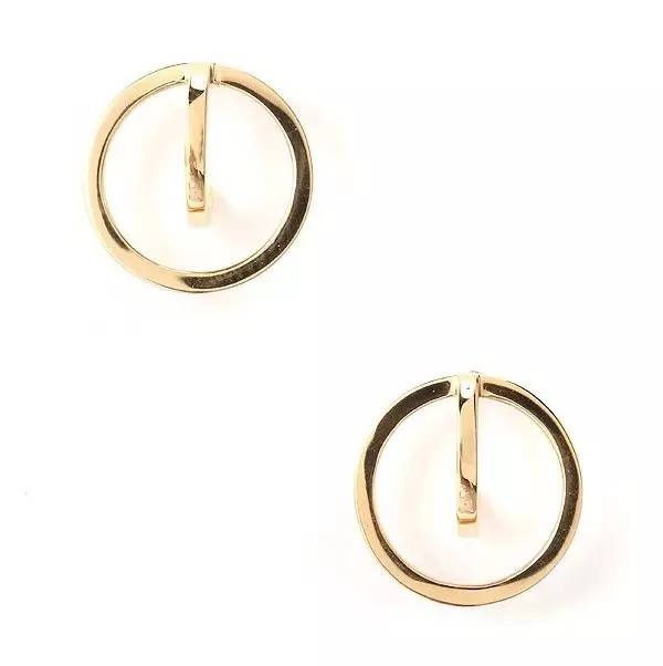 高收视率佳作《99.9》衣服背包手表公仔等等穿搭合集