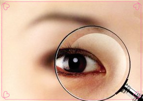 眼前有闪光感,眨眼的时候眼前有闪光感