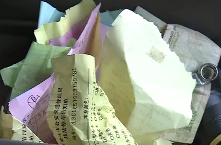 连警察都惊了！石家庄这位面包车司机竟干出了这种事