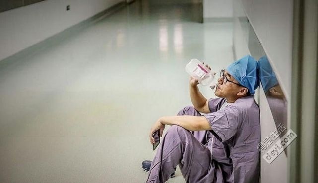 今日武汉｜别用一次性手套抓小龙虾吃；拼团疑遇套取个人信息