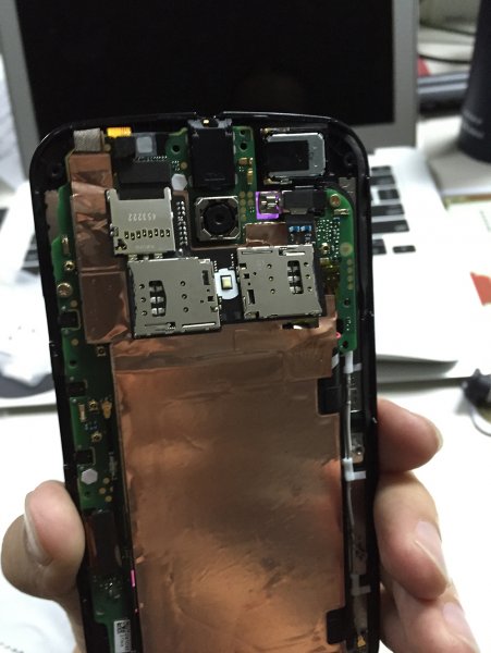 Get新技能:不去售后自行更换motogSIM卡卡槽