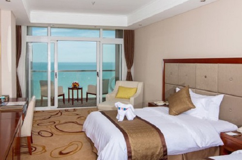 在烟台住哪个位置方便,烟台住宿攻略离海边近