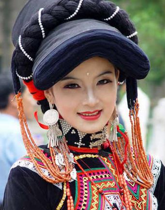 最漂亮的少数民族服饰女,各个民族的传统服饰一览