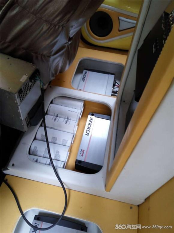 炸出真本色本田飞度改装美国K牌音响色香味俱全