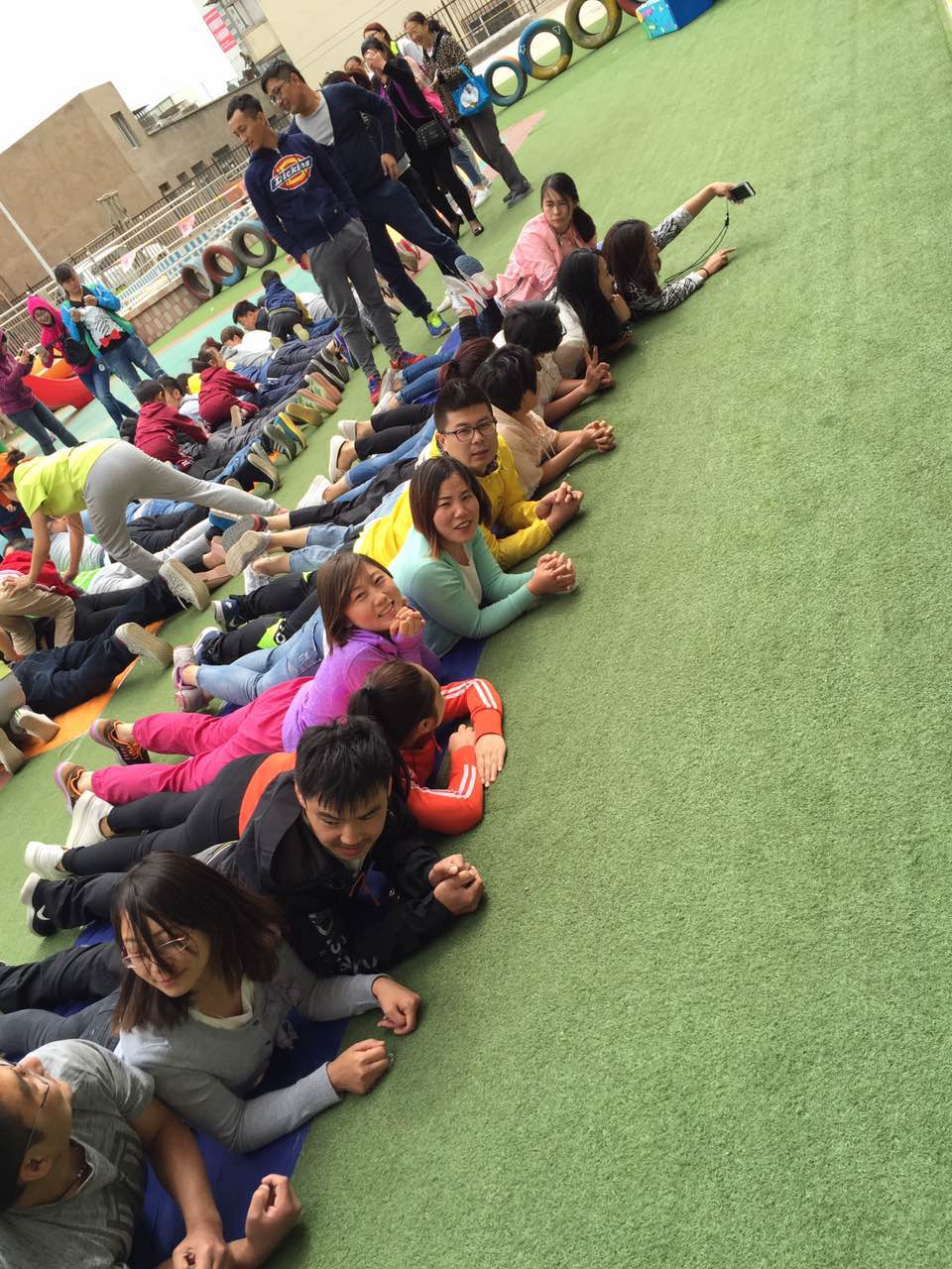 趣味横生，欢乐不断——东大景泰幼儿园举行“六一亲子运动会”！