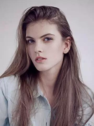 怎么区分散粉的颜色,新手化妆用散粉还是蜜粉