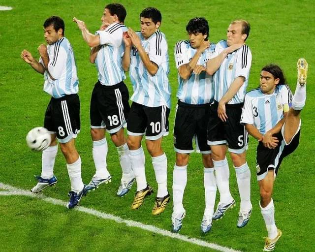 为什么要谈踢足球的男生,为什么喜欢足球的人多