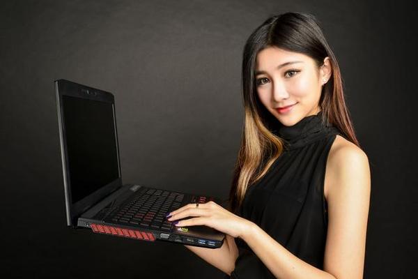 黑曼巴玩蛇,黑曼巴玩过的游戏