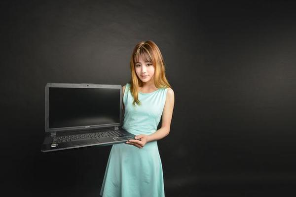 黑曼巴玩蛇,黑曼巴玩过的游戏