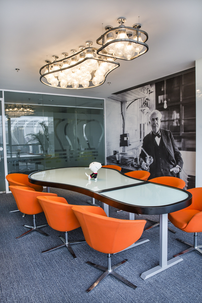 探访刘强东在北京的京东总部大楼,参观京东总部