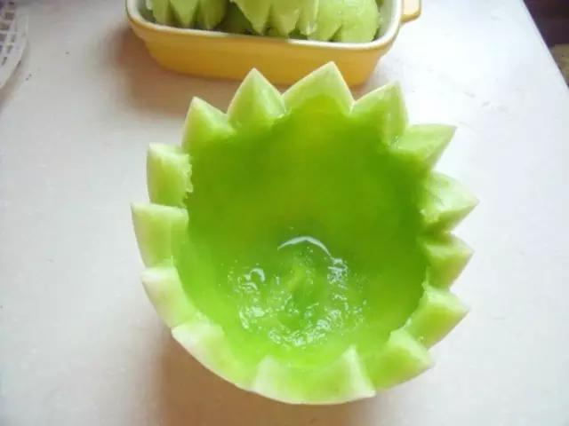 香瓜怎么蒸才好吃,甜甜的香瓜做法