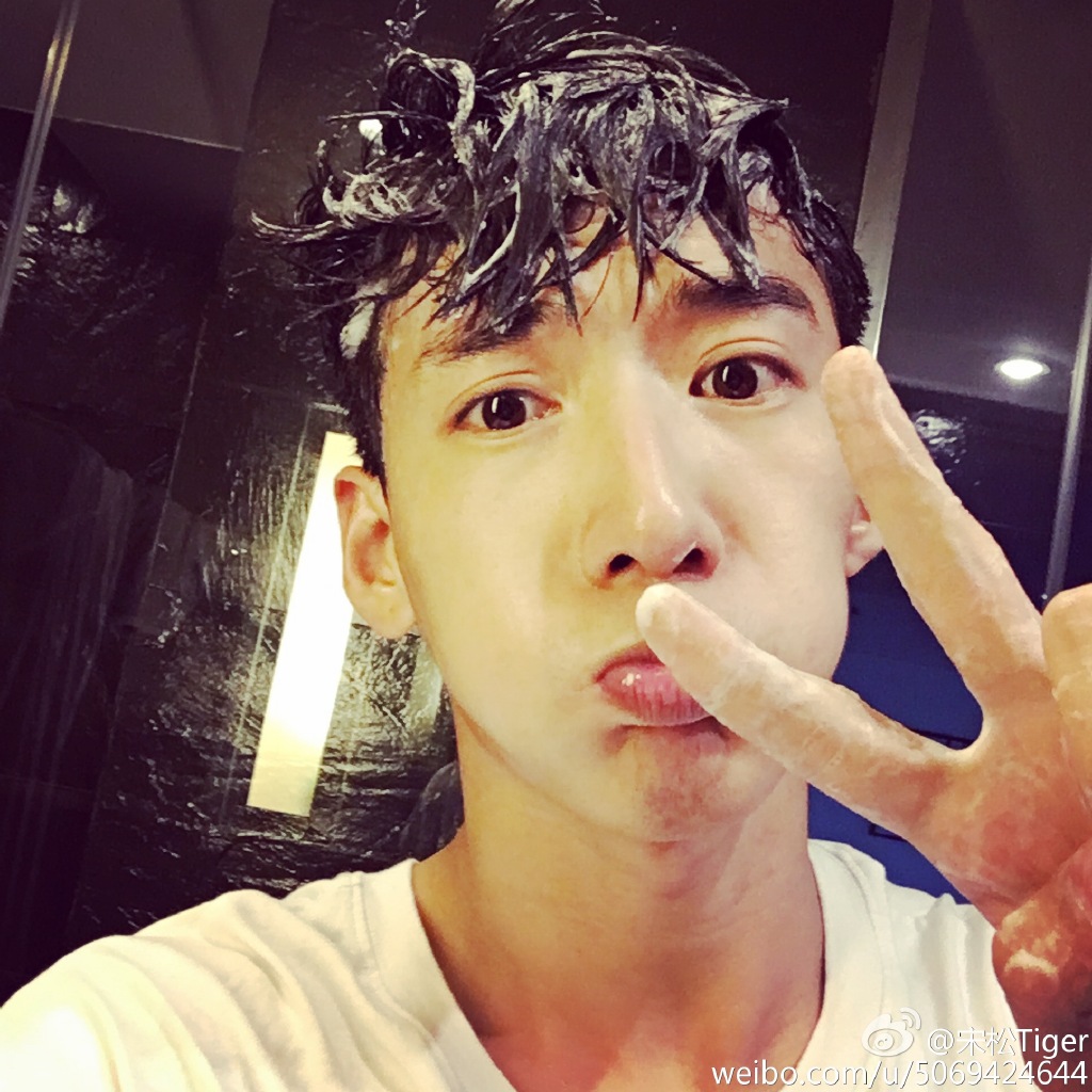 现在大家都在教怎样才能成为网红,网红是怎么一步一步做起来的