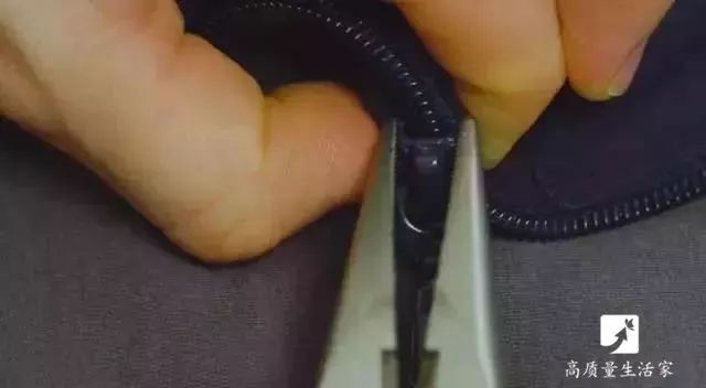 新鞋太挤脚怎么办,休闲鞋有点挤脚怎么办小妙招