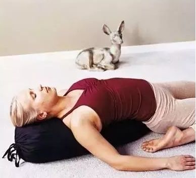 「瑜伽之路」女性调理的三大黄金时期，对应瑜伽教程都在这啦！