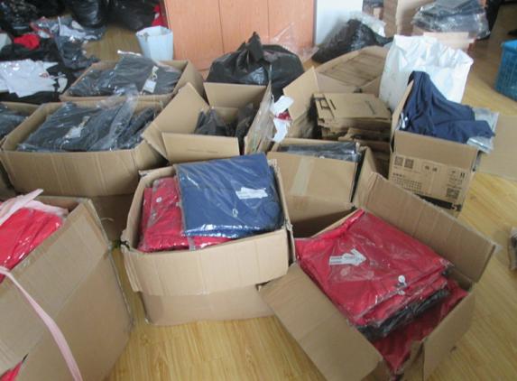 优衣库联名纪梵希,海淘纪梵希衣服