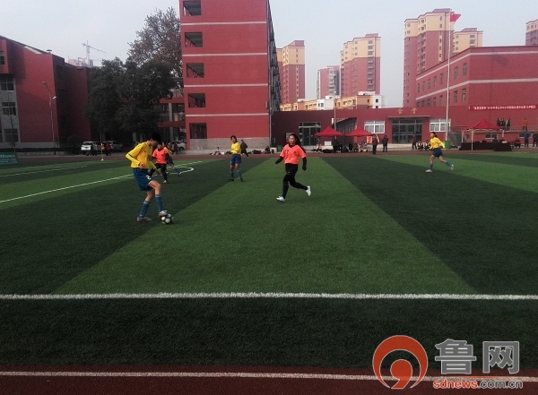 铿锵玫瑰美丽绽放——记北辛中学女子足球队