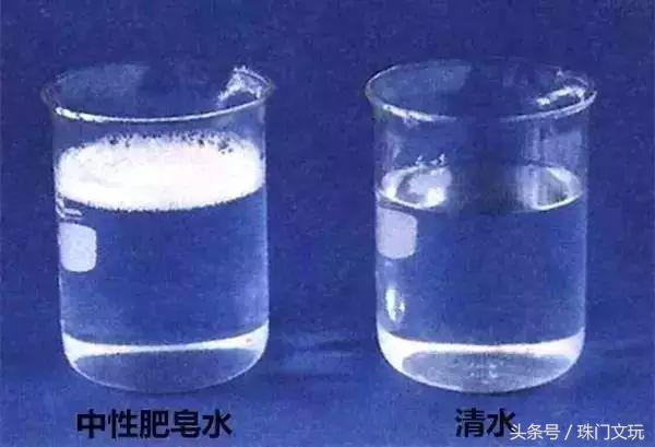 绿松碰水后有什么变化,黄金和绿松接触绿松变黑怎么回事