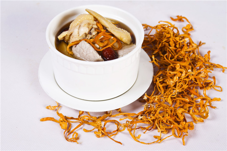 孕妈爱出汗?六个秘诀让你睡得舒爽!