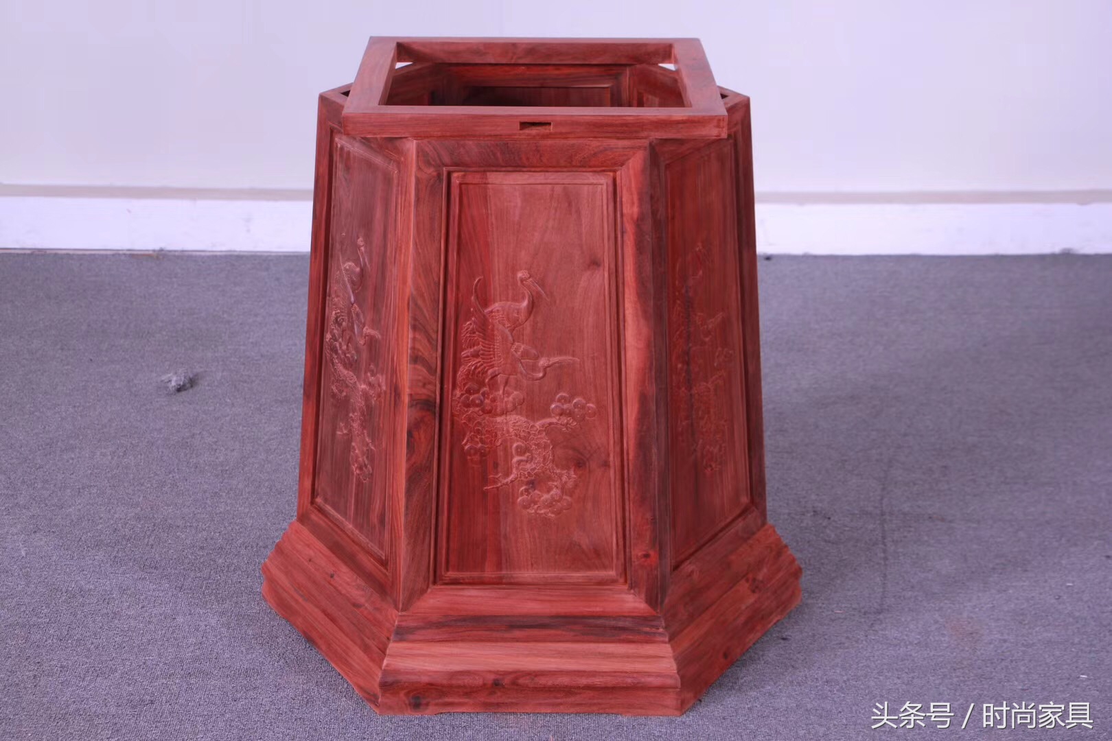 红木餐桌怎么弄好看又简单,简单风格的红木餐桌