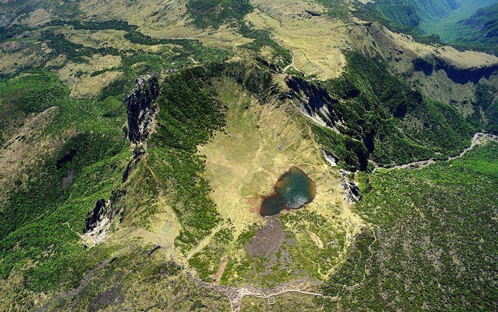 中国赴韩国游客暴涨760%韩国评价,中国赴韩国数量