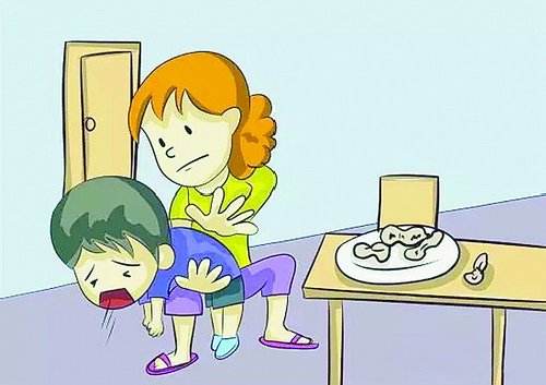 吃东西呛进气管该怎么办,吃饭时被食物呛入气管怎么办